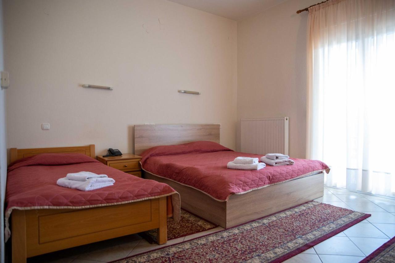 Hotel Kastro Sérvia Extérieur photo