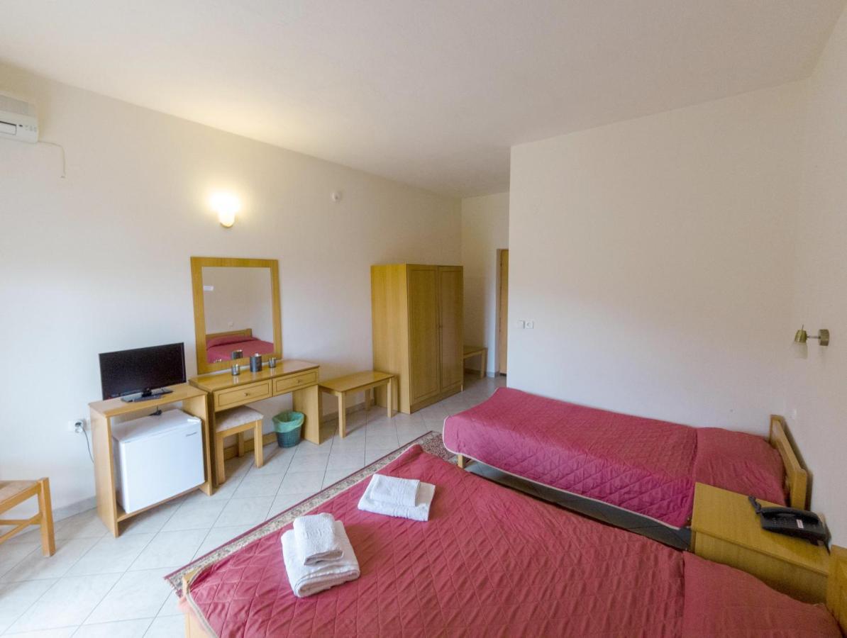 Hotel Kastro Sérvia Extérieur photo