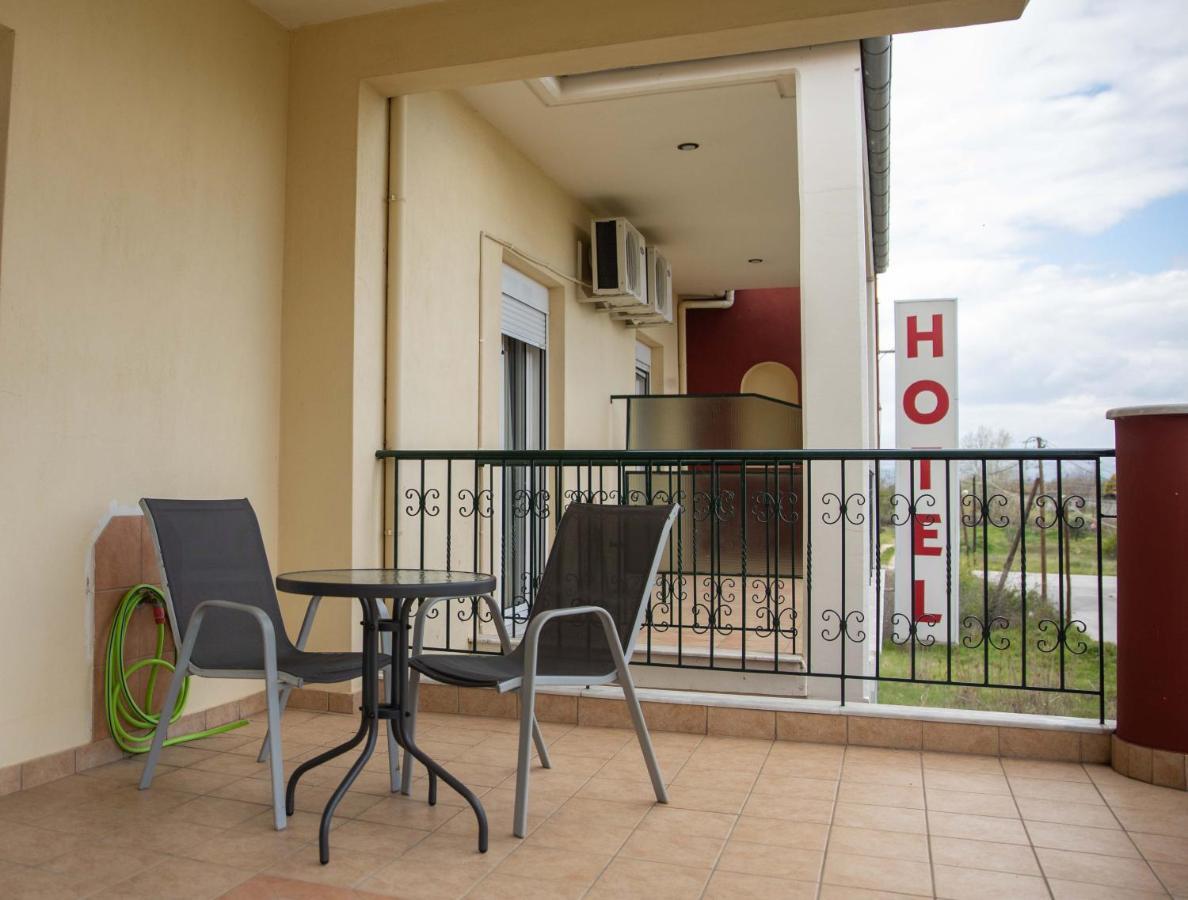Hotel Kastro Sérvia Extérieur photo